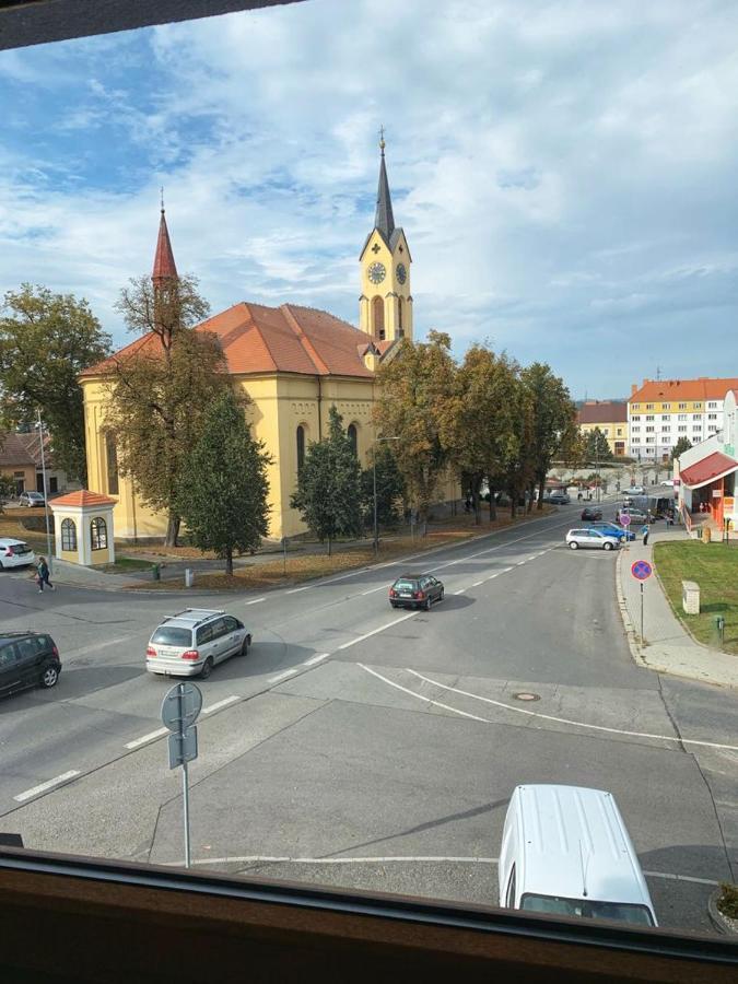 Penzion U Broucka Milevsko エクステリア 写真