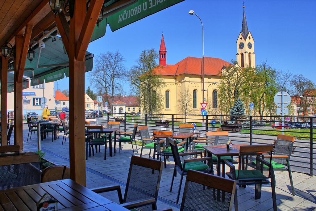 Penzion U Broucka Milevsko エクステリア 写真